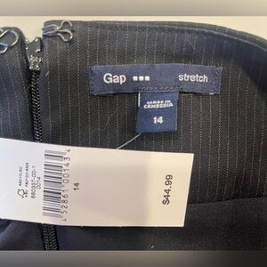 GAP Women’s Black Pinstriped Stretch Skirt with Pockets. Size 14